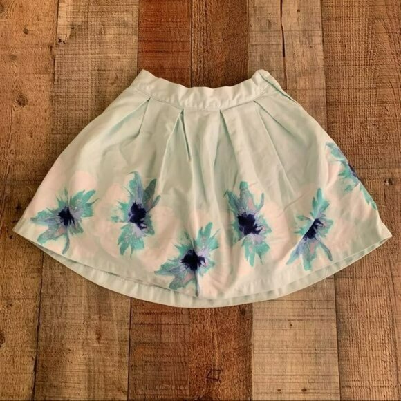 Janie And Jack Girls Size 4 Blue And White Floral Skirt - Picture 4 of 6
